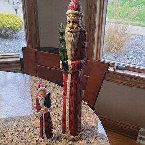 Old Fashioned Santa Figurine Set - Red and Green